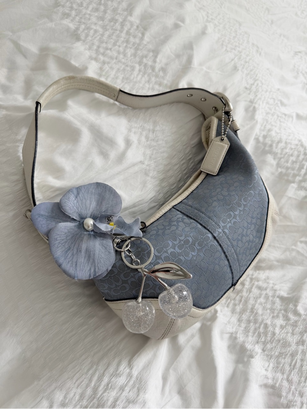 vintage Coach Baby Blue Jacquard Canvas Soho Hobo Shoulder Bag - Picture 5 of 11